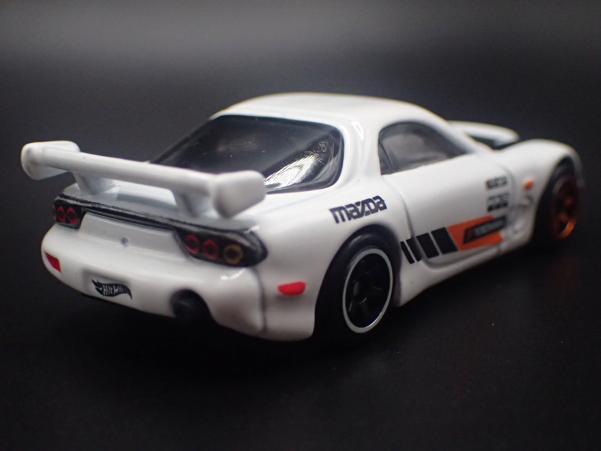 1992-2002 MAZDA RX7 JDM WHITE 1:64 SCALE COLLECTIBLE DIORAMA DIECAST MODEL CAR