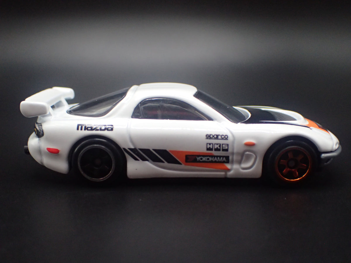 1992-2002 MAZDA RX7 JDM WHITE 1:64 SCALE COLLECTIBLE DIORAMA DIECAST MODEL CAR