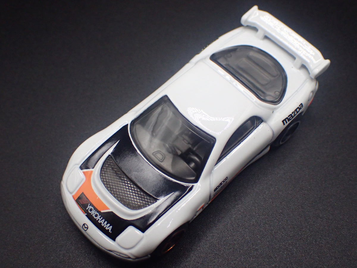 1992-2002 MAZDA RX7 JDM WHITE 1:64 SCALE COLLECTIBLE DIORAMA DIECAST MODEL CAR
