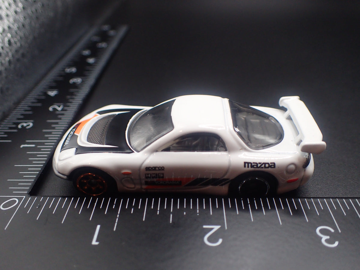 1992-2002 MAZDA RX7 JDM WHITE 1:64 SCALE COLLECTIBLE DIORAMA DIECAST MODEL CAR