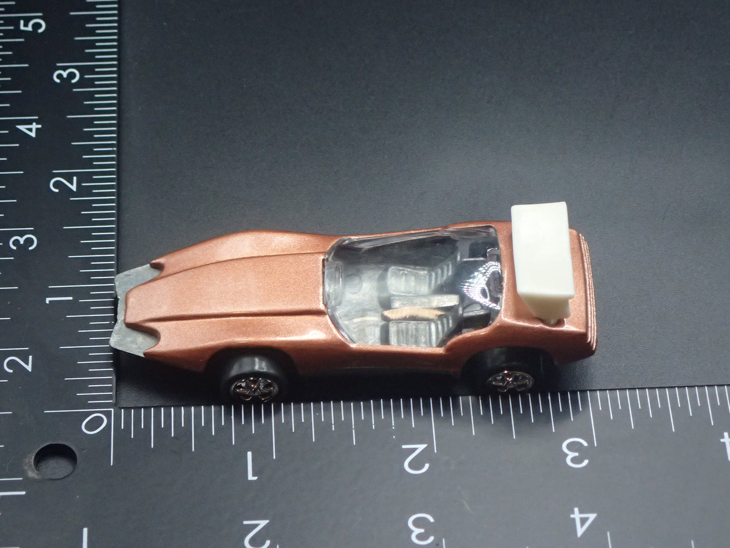 CUSTOM SPOILER 1:64 SCALE COLLECTIBLE DIORAMA DIECAST MODEL CAR