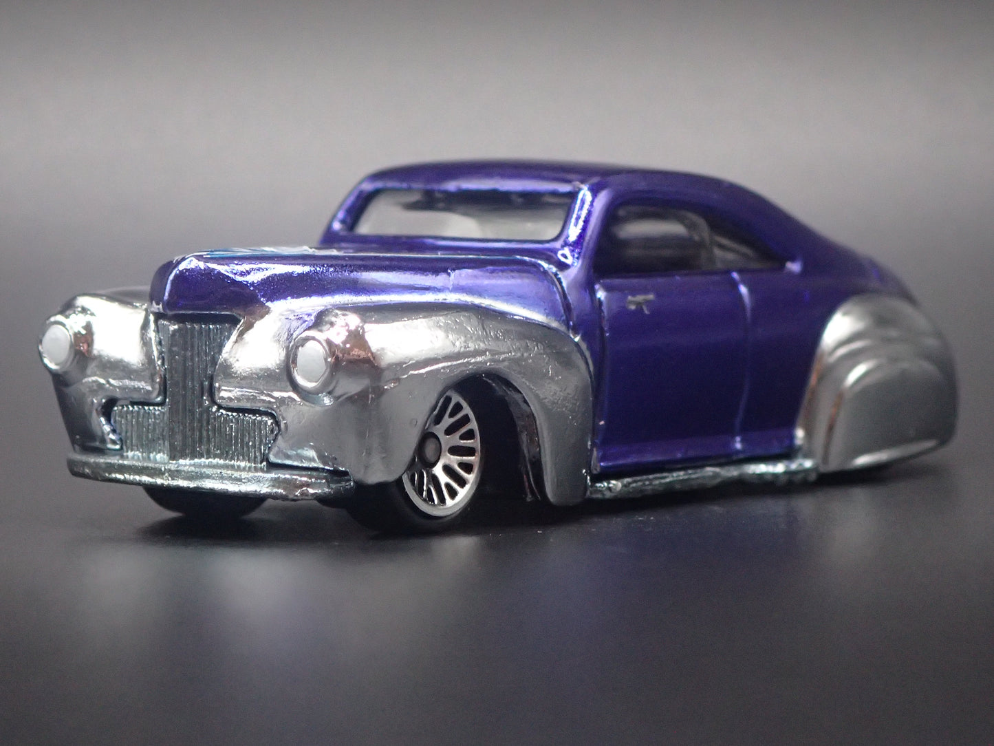 1941 41 FORD TAIL DRAGGER CUSTOM HOT ROD 1:64 SCALE DIORAMA DIECAST MODEL CAR