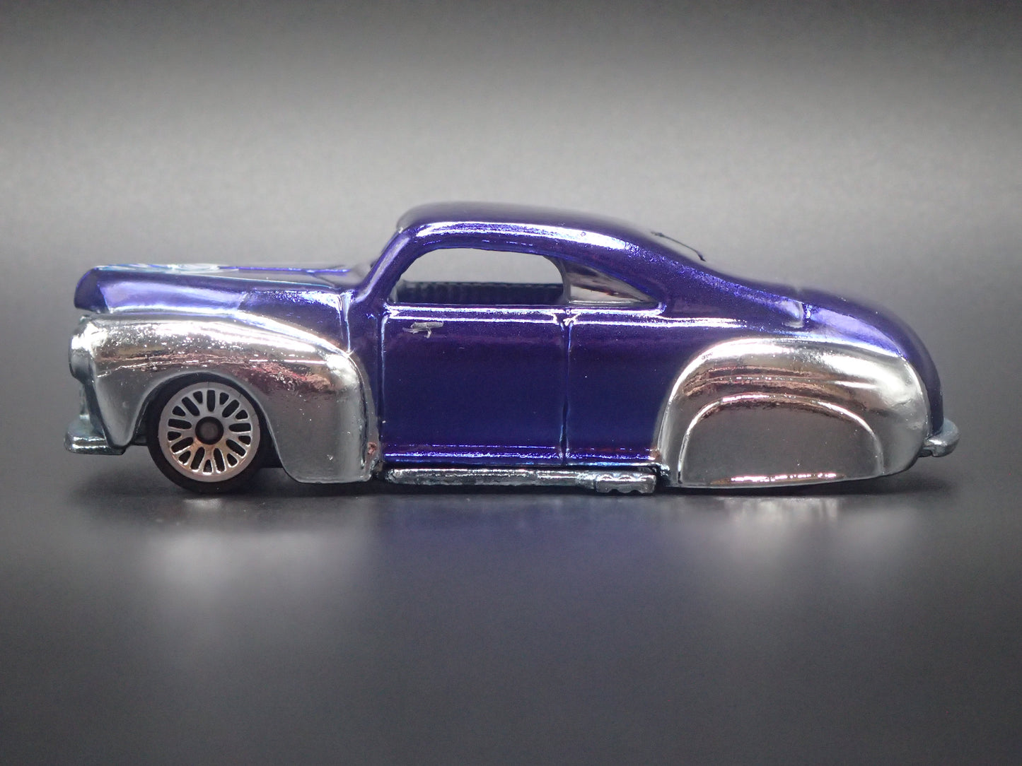 1941 41 FORD TAIL DRAGGER CUSTOM HOT ROD 1:64 SCALE DIORAMA DIECAST MODEL CAR