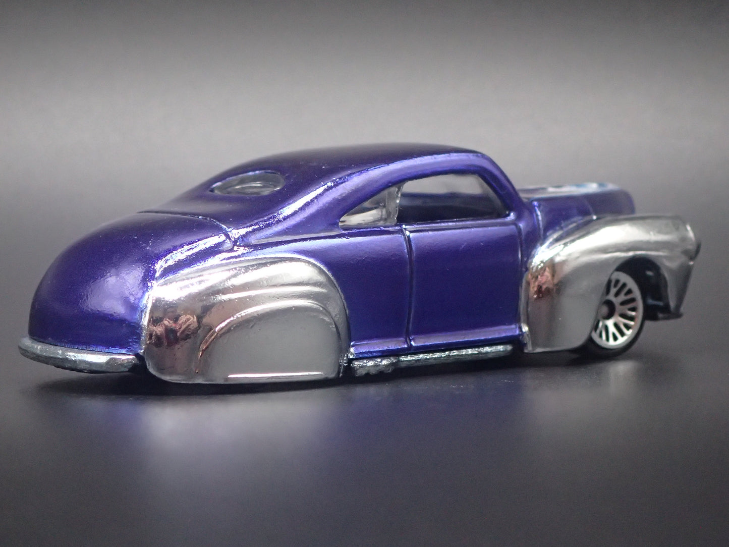 1941 41 FORD TAIL DRAGGER CUSTOM HOT ROD 1:64 SCALE DIORAMA DIECAST MODEL CAR