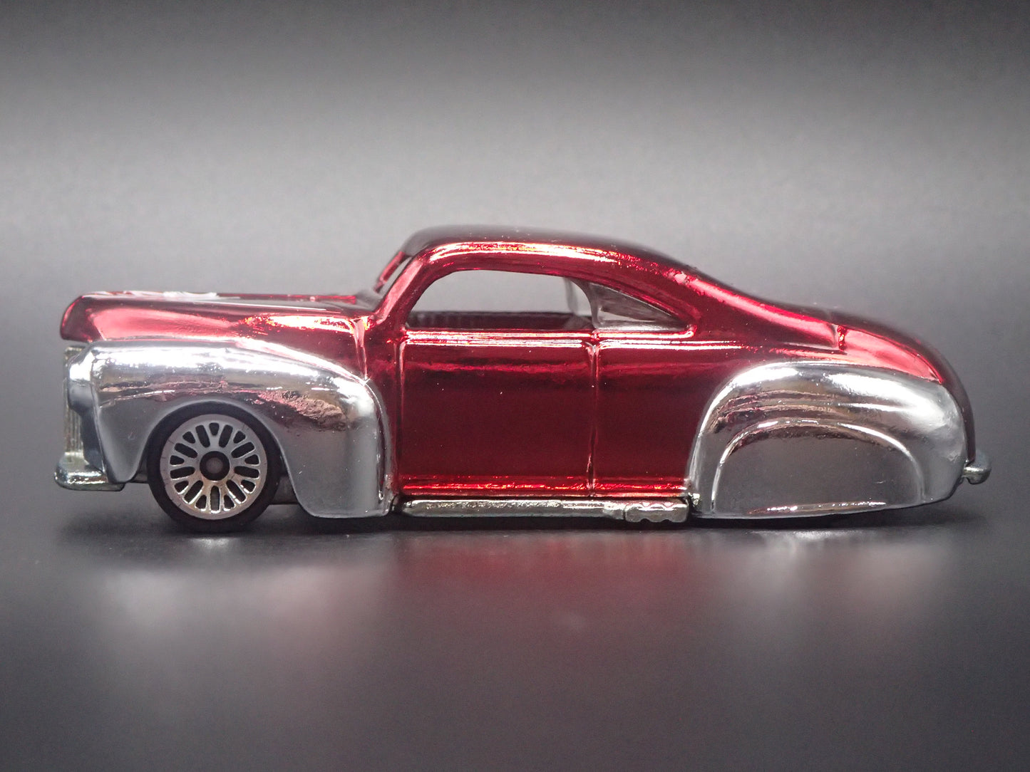 1941 41 FORD TAIL DRAGGER CUSTOM HOT ROD 1:64 SCALE DIORAMA DIECAST MODEL CAR