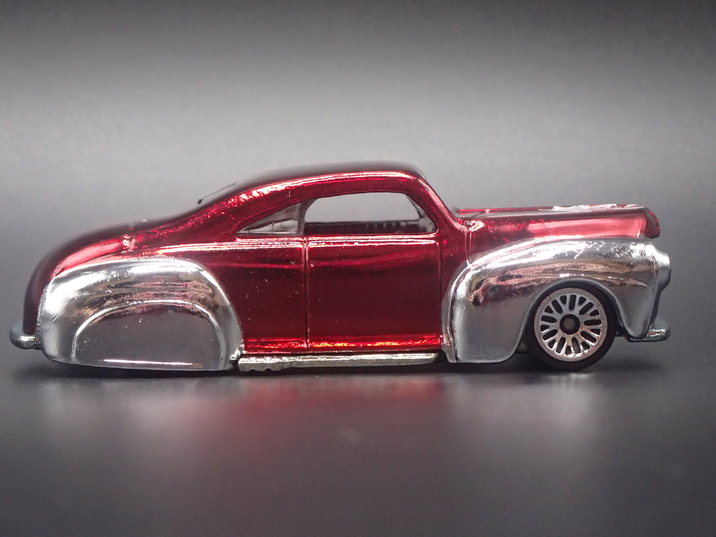 1941 41 FORD TAIL DRAGGER CUSTOM HOT ROD 1:64 SCALE DIORAMA DIECAST MODEL CAR
