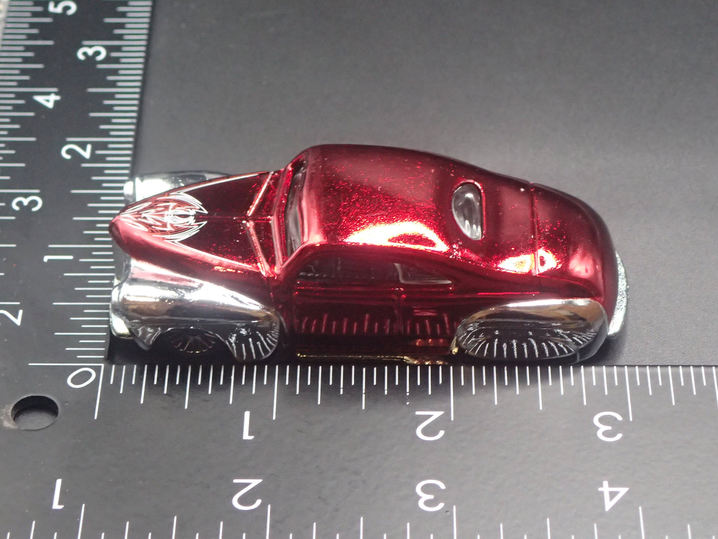 1941 41 FORD TAIL DRAGGER CUSTOM HOT ROD 1:64 SCALE DIORAMA DIECAST MODEL CAR