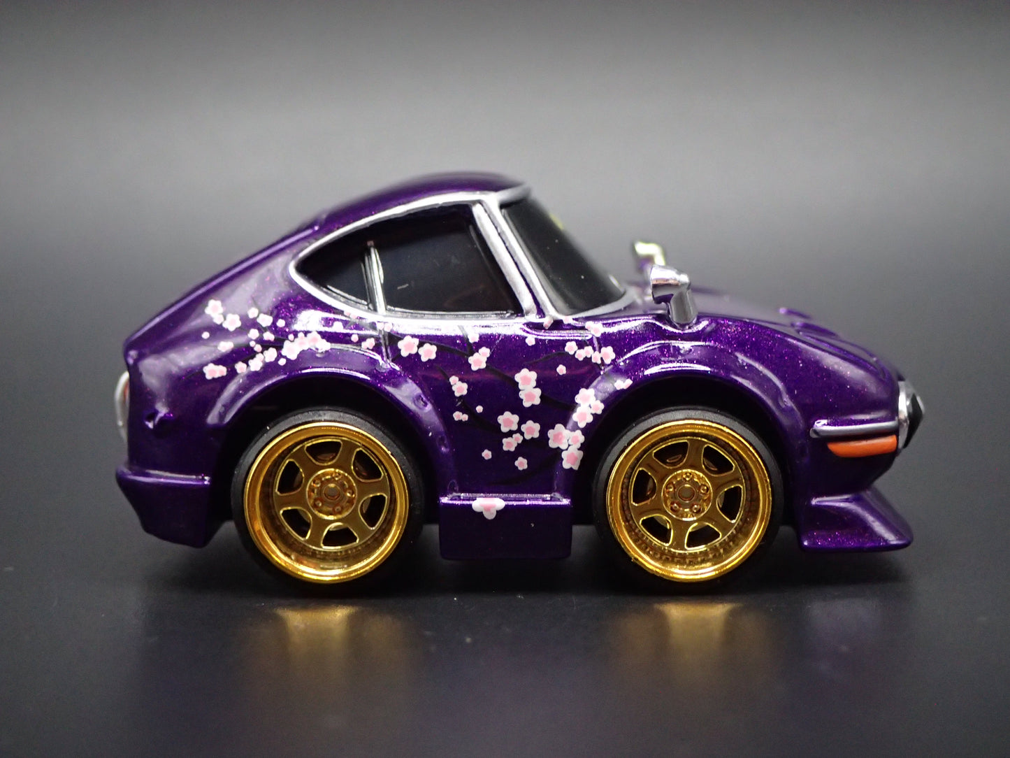 1967-1970 TOYOTA 2000GT TUNED JDM PURPLE 1/64 SCALE COLLECITBLE DIECAST MODEL CAR