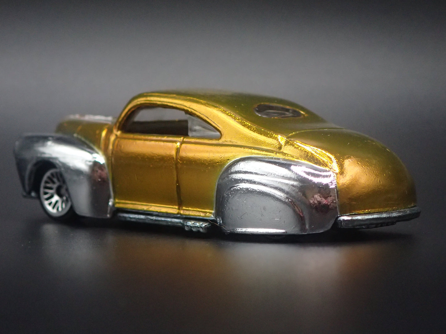 1941 41 FORD TAIL DRAGGER CUSTOM HOT ROD 1:64 SCALE DIORAMA DIECAST MODEL CAR