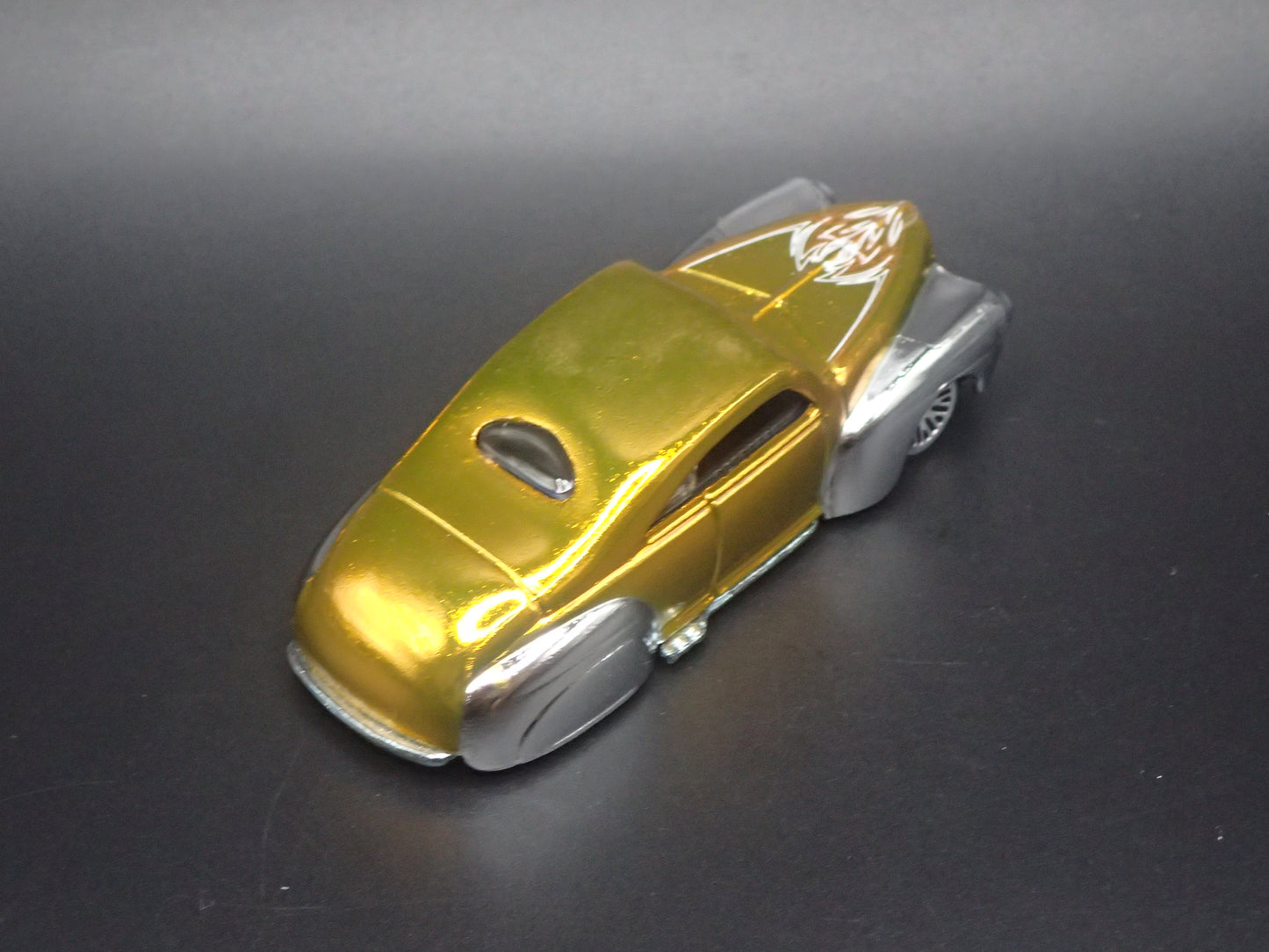 1941 41 FORD TAIL DRAGGER CUSTOM HOT ROD 1:64 SCALE DIORAMA DIECAST MODEL CAR