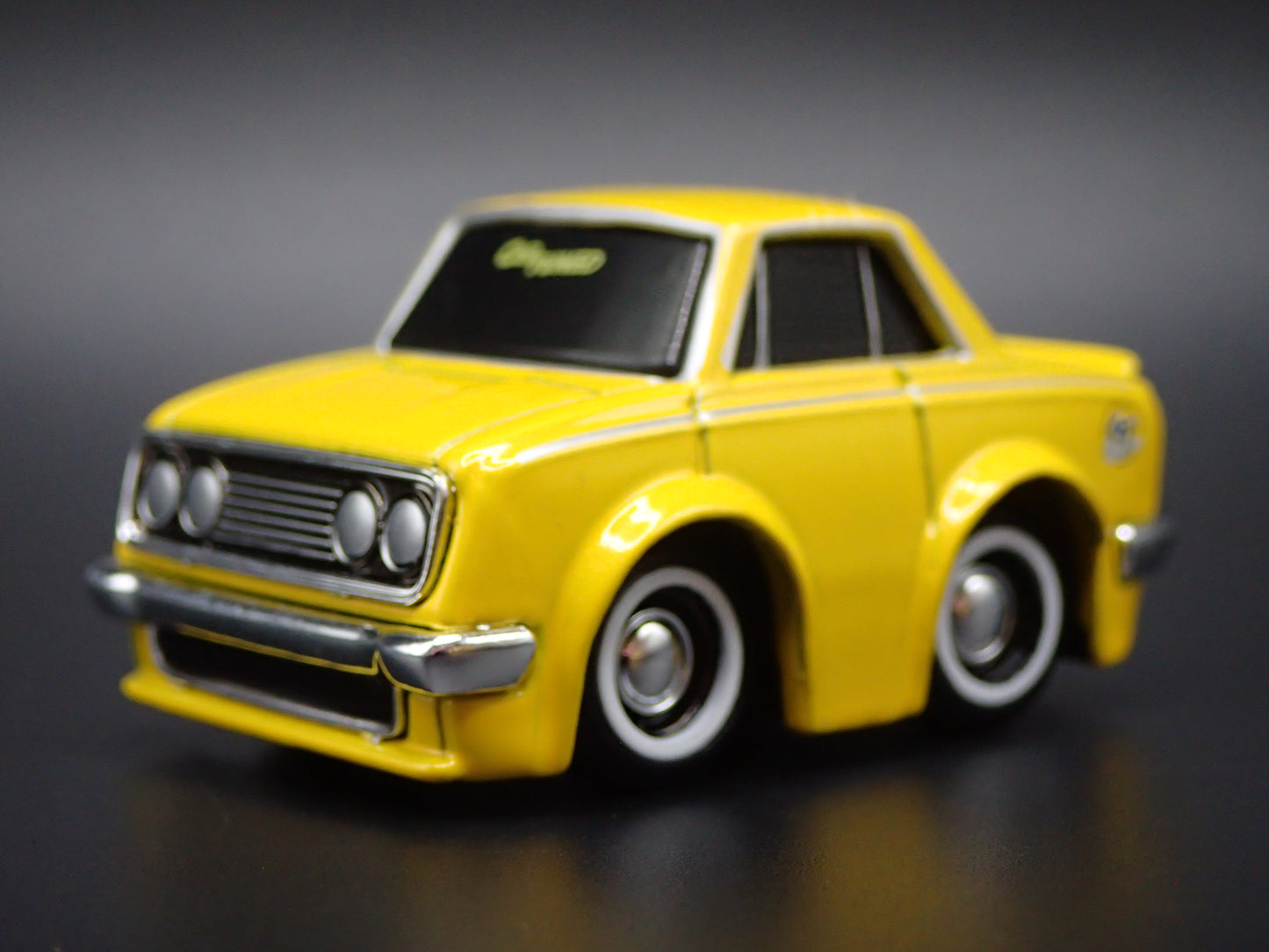 1968-1969 TOYOTA CORONA CAR TUNED YEL 1/64 SCALE COLLECTIBLE DIECAST MODEL CAR