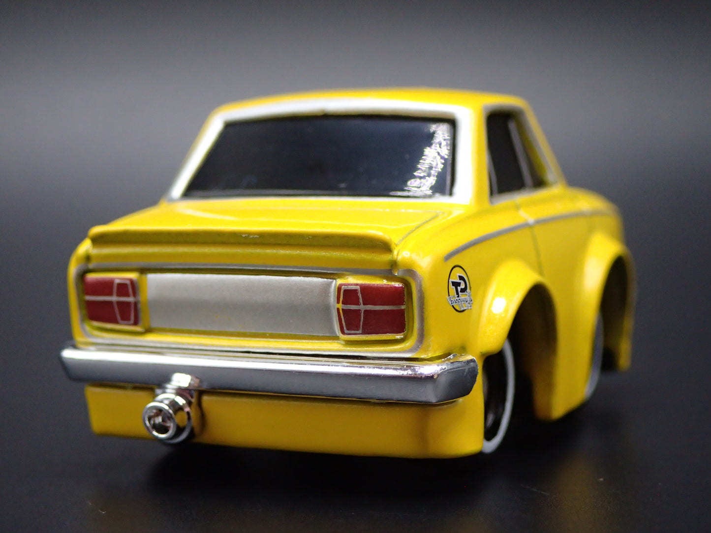 1968-1969 TOYOTA CORONA CAR TUNED YEL 1/64 SCALE COLLECTIBLE DIECAST MODEL CAR