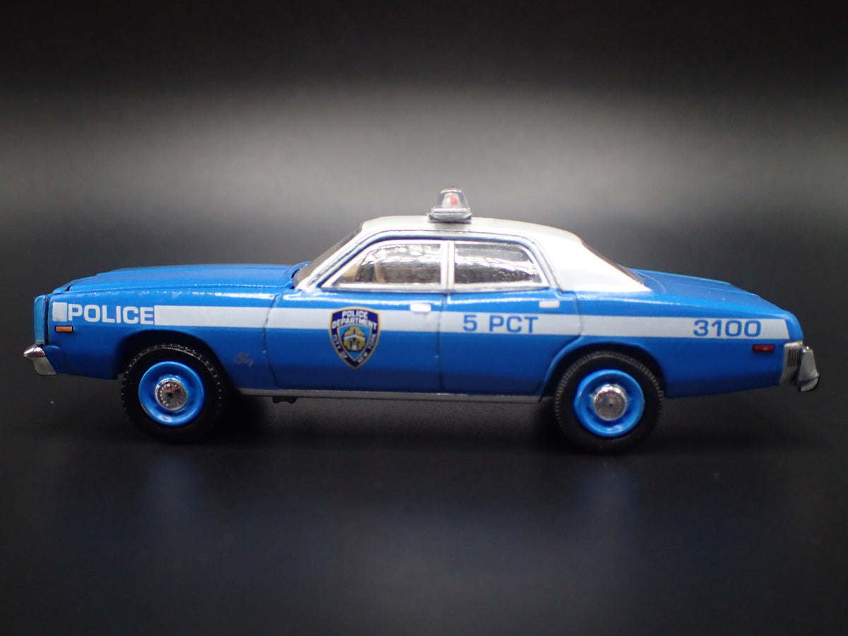 1977 PLYMOUTH FURY NEW YORK CITY NYPD POLICE 1:64 SCALE DIECAST MODEL CAR