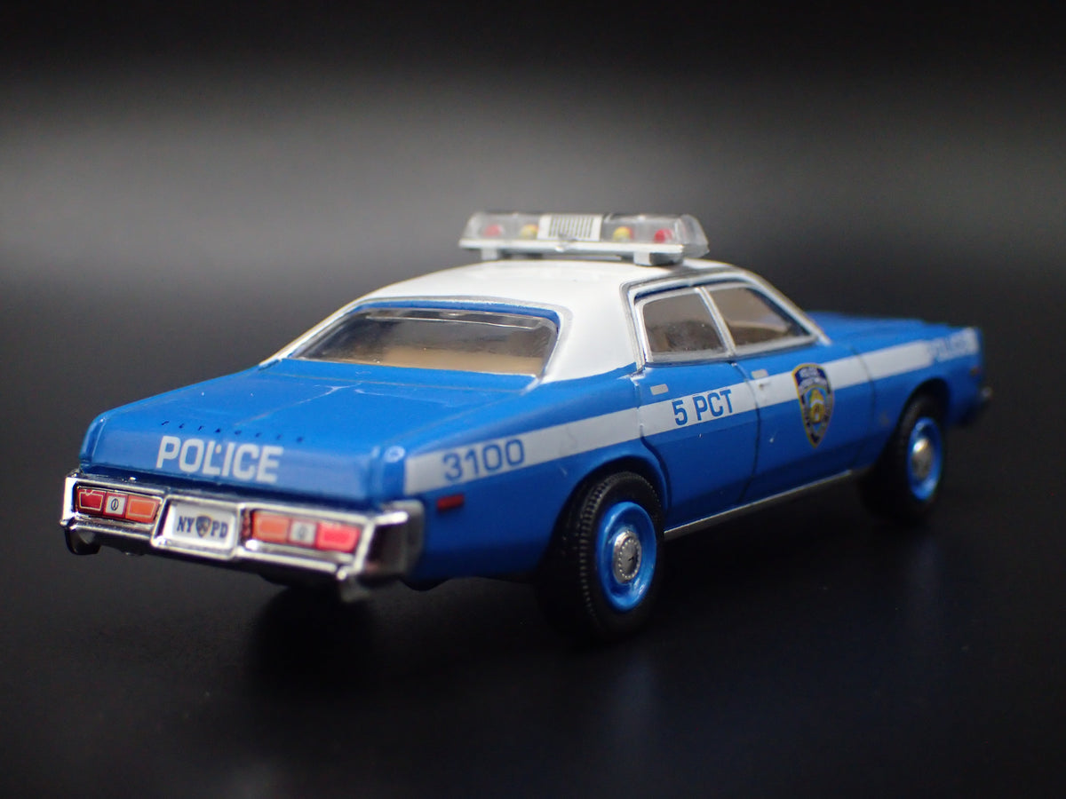 1977 PLYMOUTH FURY NEW YORK CITY NYPD POLICE 1:64 SCALE DIECAST MODEL CAR