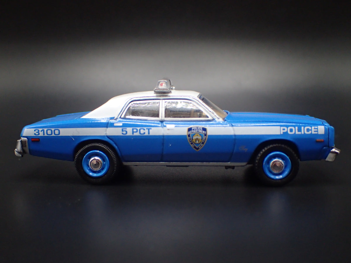 1977 PLYMOUTH FURY NEW YORK CITY NYPD POLICE 1:64 SCALE DIECAST MODEL CAR