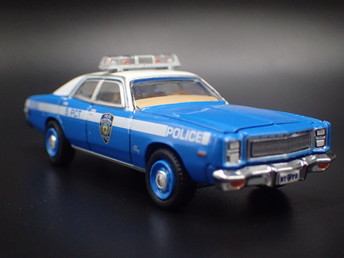 1977 PLYMOUTH FURY NEW YORK CITY NYPD POLICE 1:64 SCALE DIECAST MODEL CAR