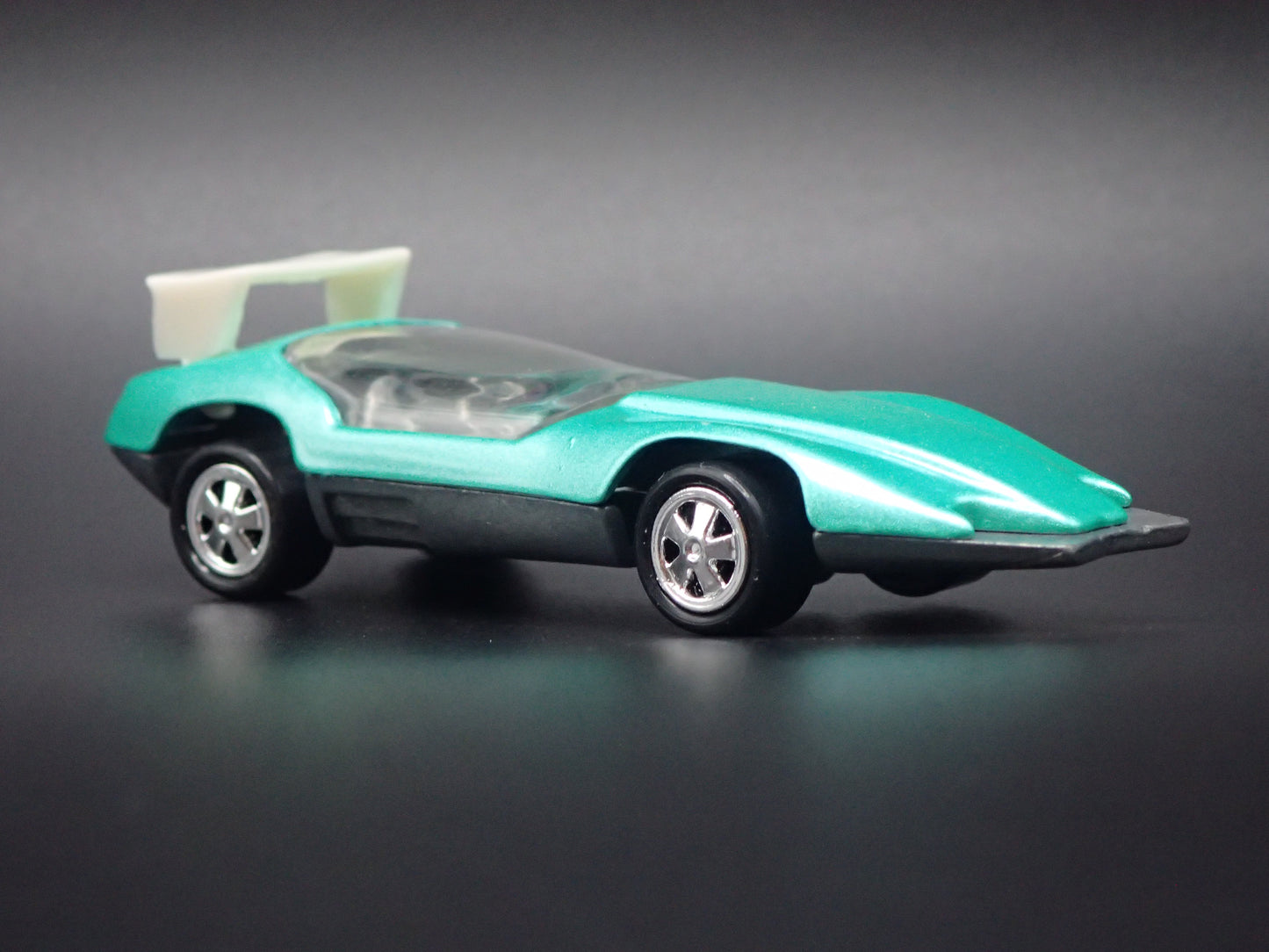 CUSTOM SPOILER 1:64 SCALE COLLECTIBLE DIORAMA DIECAST MODEL CAR