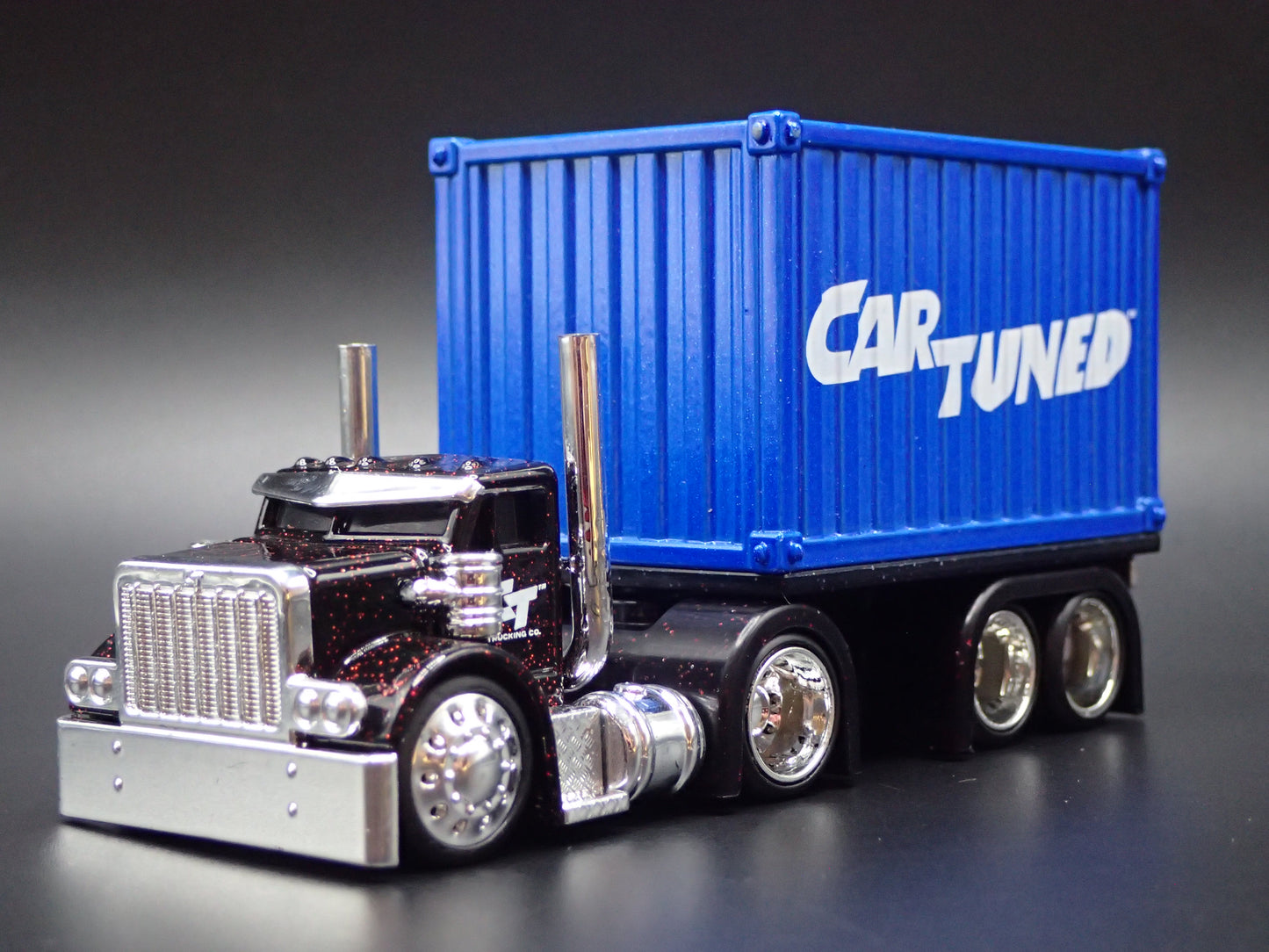 CAR TUNED SNEAKY PETE CONTAINER RIG 1:64 SCALE DIORAMA DIECAST MODEL CAR