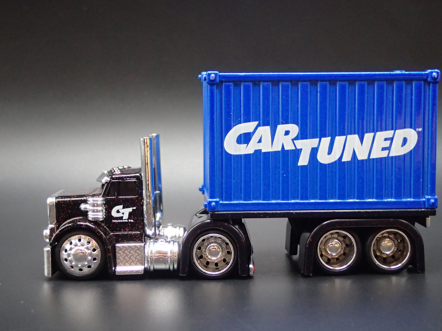 CAR TUNED SNEAKY PETE CONTAINER RIG 1:64 SCALE DIORAMA DIECAST MODEL CAR