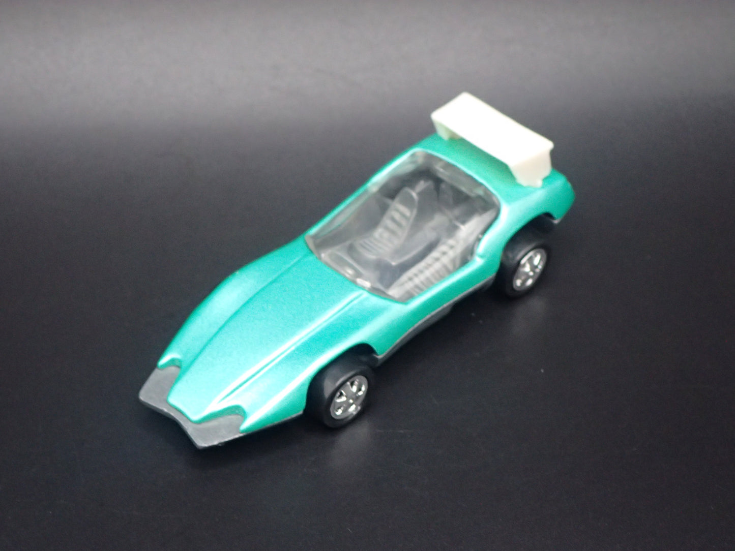 CUSTOM SPOILER 1:64 SCALE COLLECTIBLE DIORAMA DIECAST MODEL CAR