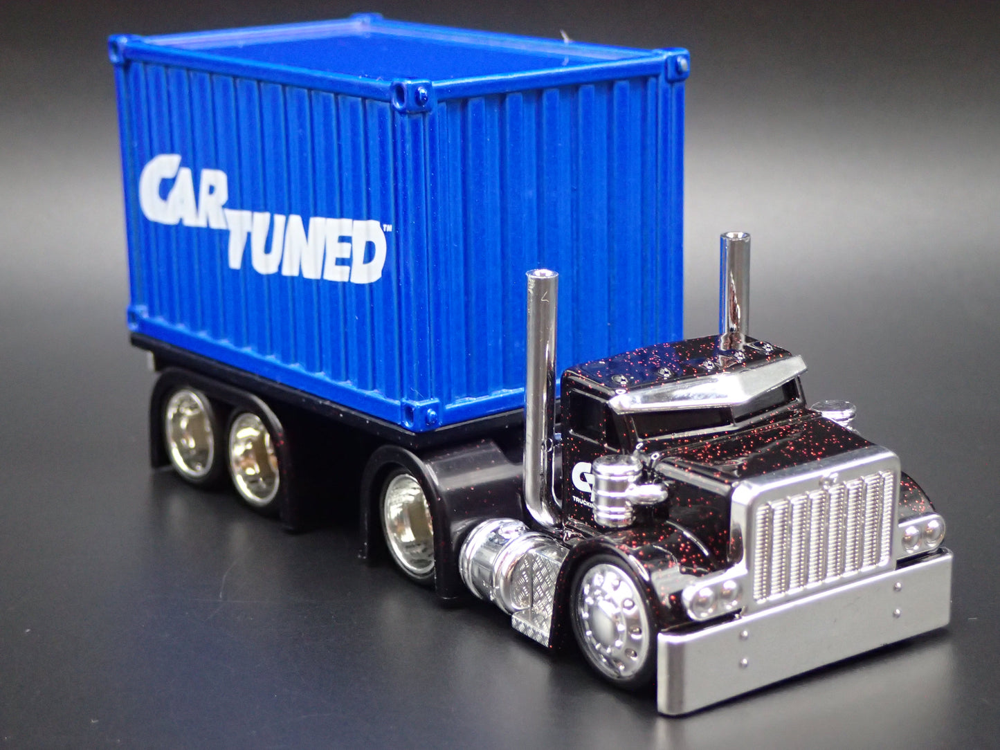 CAR TUNED SNEAKY PETE CONTAINER RIG 1:64 SCALE DIORAMA DIECAST MODEL CAR