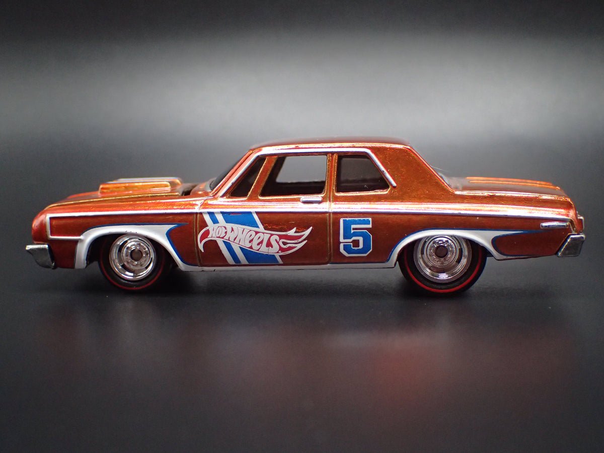 1964 64 DODGE 330 NHRA ORANGE 1/64 SCALE COLLECTIBLE DIECAST MODEL CAR