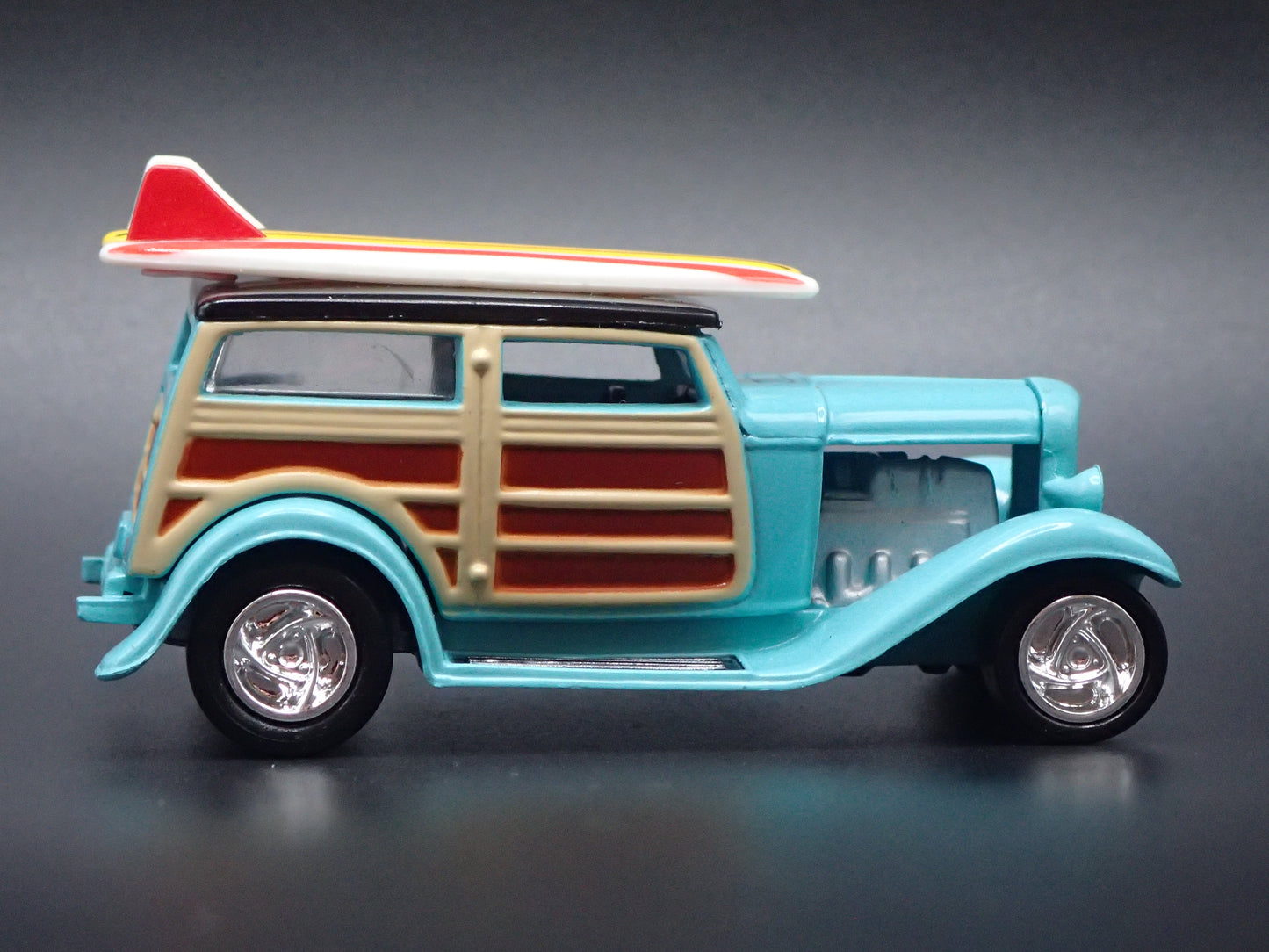 1932 FORD WOODIE WOODY WAGON HOT ROD TEAL SURF 1:64 SCALE DIECAST MODEL CAR