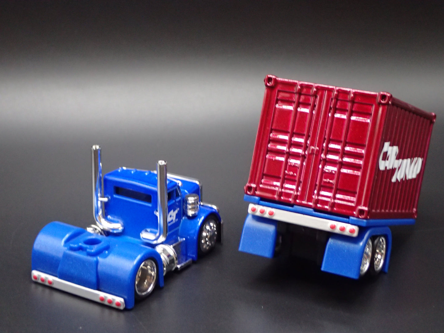 CAR TUNED SNEAKY PETE CONTAINER RIG 1:64 SCALE DIORAMA DIECAST MODEL CAR