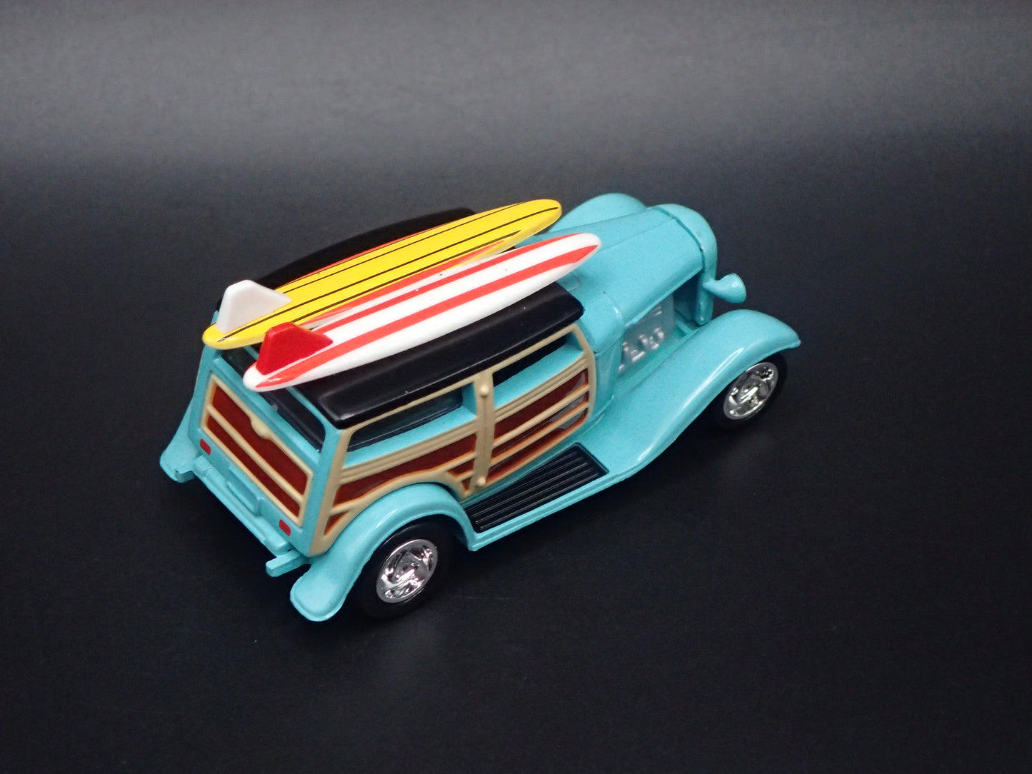 1932 FORD WOODIE WOODY WAGON HOT ROD TEAL SURF 1:64 SCALE DIECAST MODEL CAR