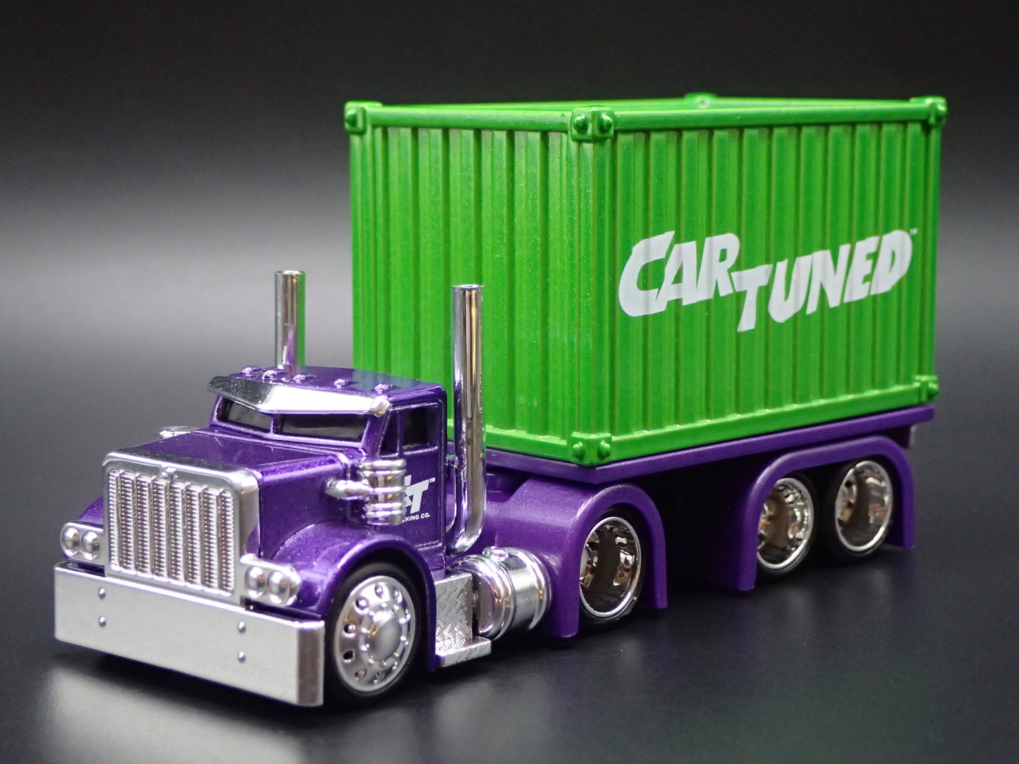 CAR TUNED SNEAKY PETE CONTAINER RIG 1:64 SCALE DIORAMA DIECAST MODEL CAR