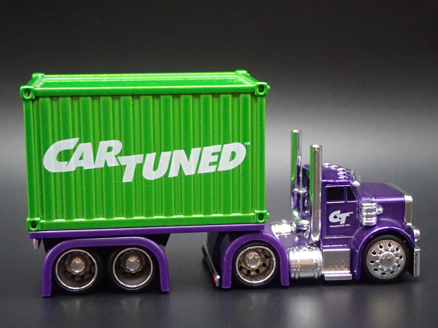 CAR TUNED SNEAKY PETE CONTAINER RIG 1:64 SCALE DIORAMA DIECAST MODEL CAR