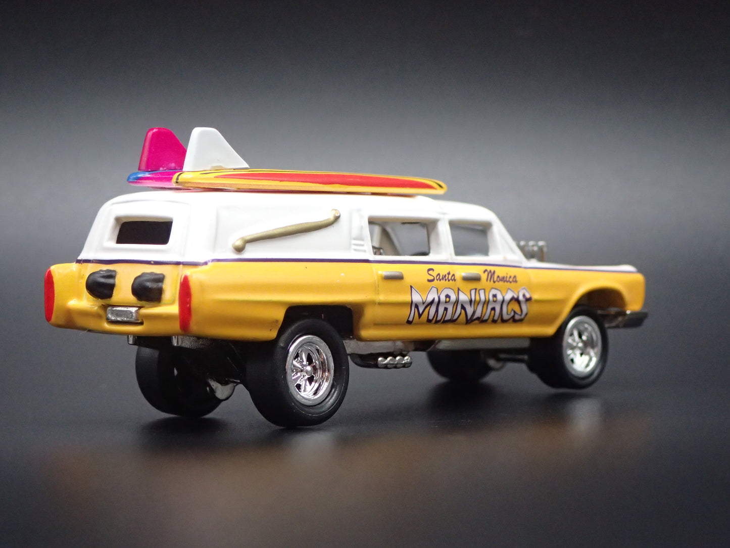 HAULIN CADILLAC HEARSE DRAGSTER SURFING 1:64 SCALE COLLECTIBLE DIECAST MODEL CAR