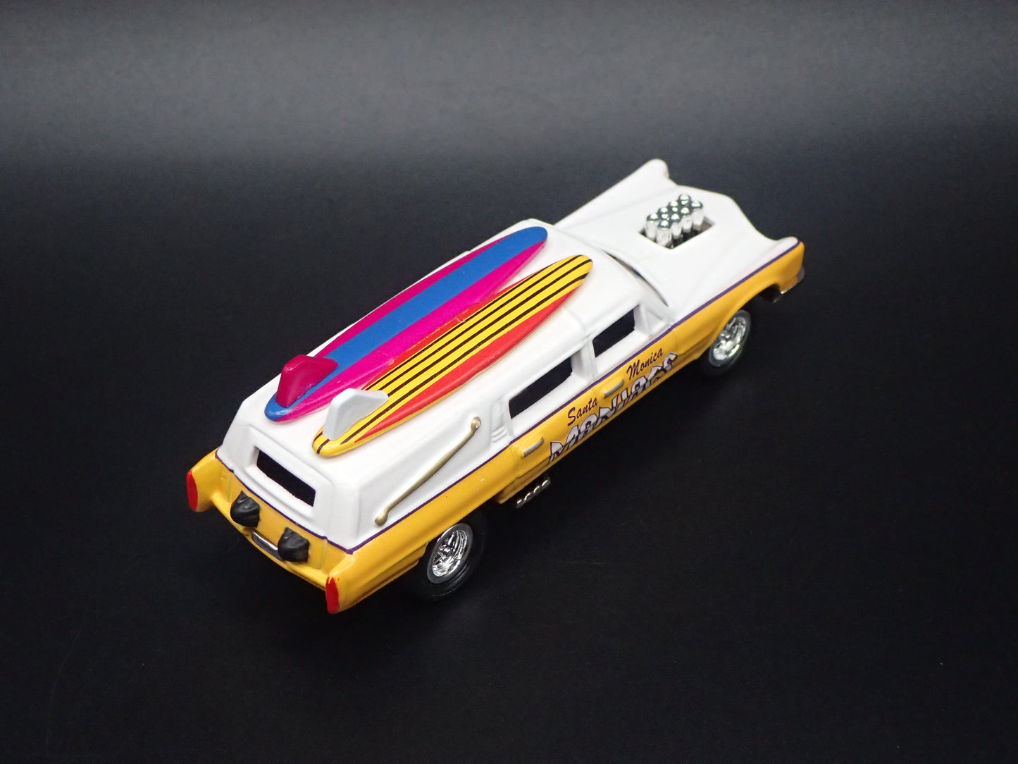 HAULIN CADILLAC HEARSE DRAGSTER SURFING 1:64 SCALE COLLECTIBLE DIECAST MODEL CAR