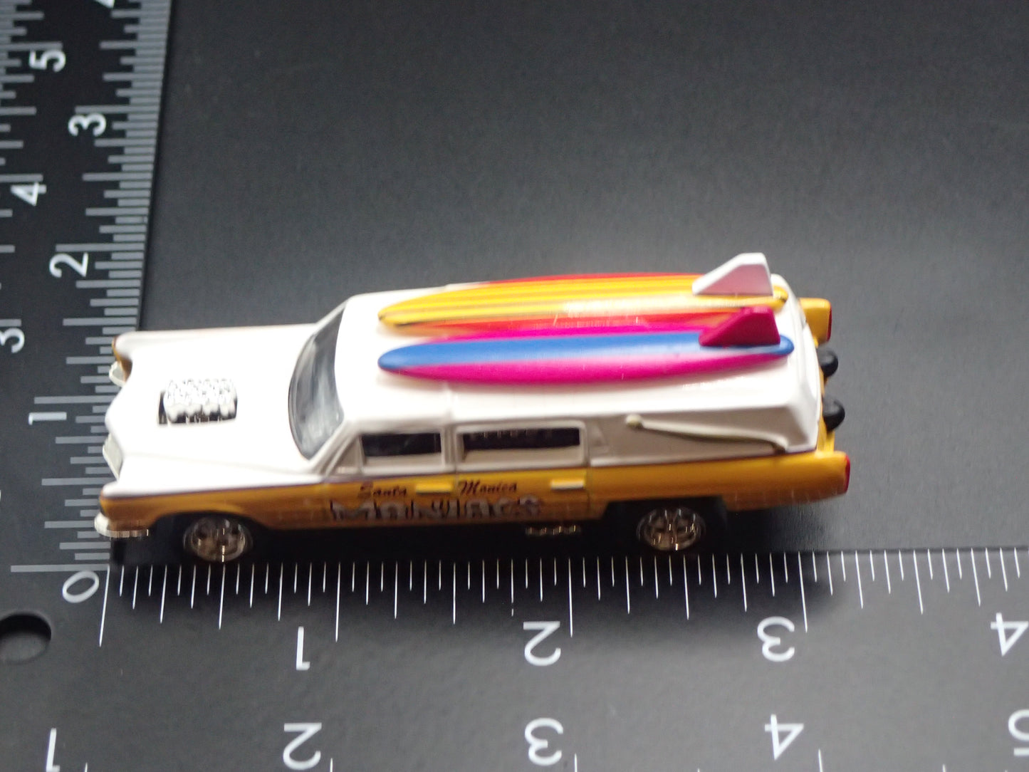 HAULIN CADILLAC HEARSE DRAGSTER SURFING 1:64 SCALE COLLECTIBLE DIECAST MODEL CAR