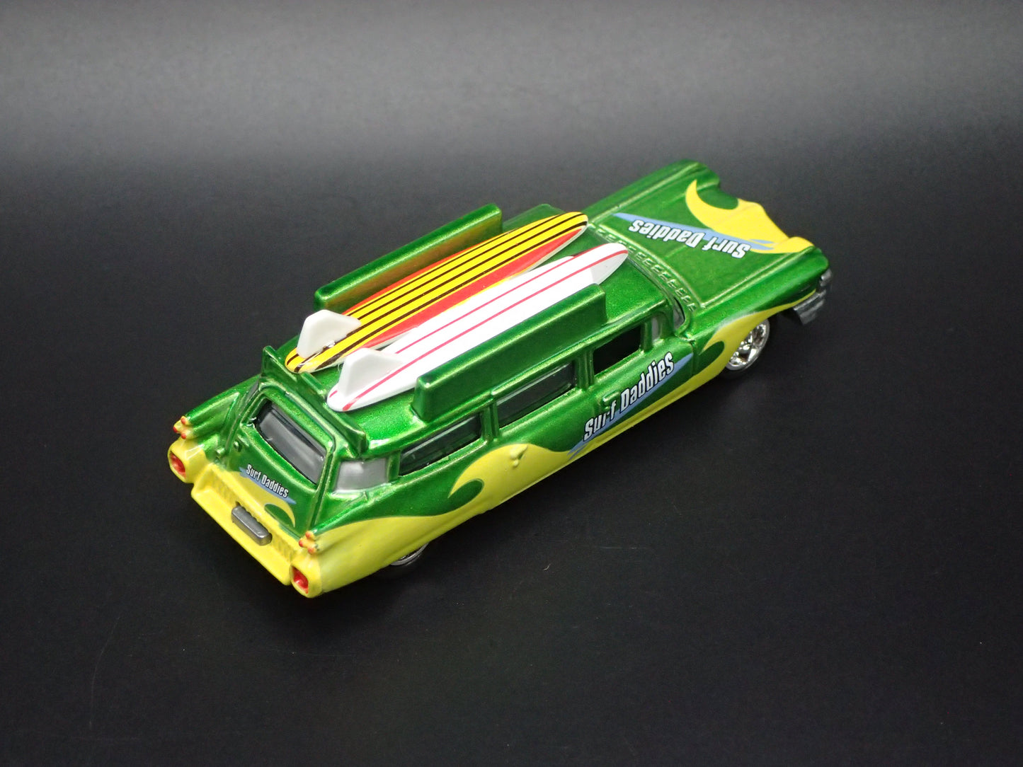 1959 59 CADILLAC HEARSE DRAGSTER SURFING 1:64 SCALE DIORAMA DIECAST MODEL CAR