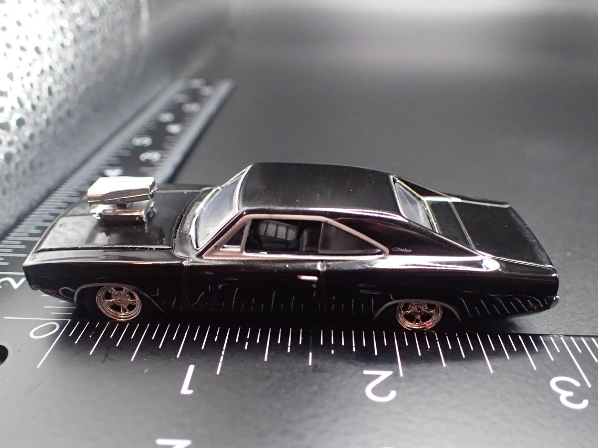 1970 70 DODGE CHARGER BLACK 1:64 SCALE COLLECTIBLE DIORAMA DIECAST MODEL CAR