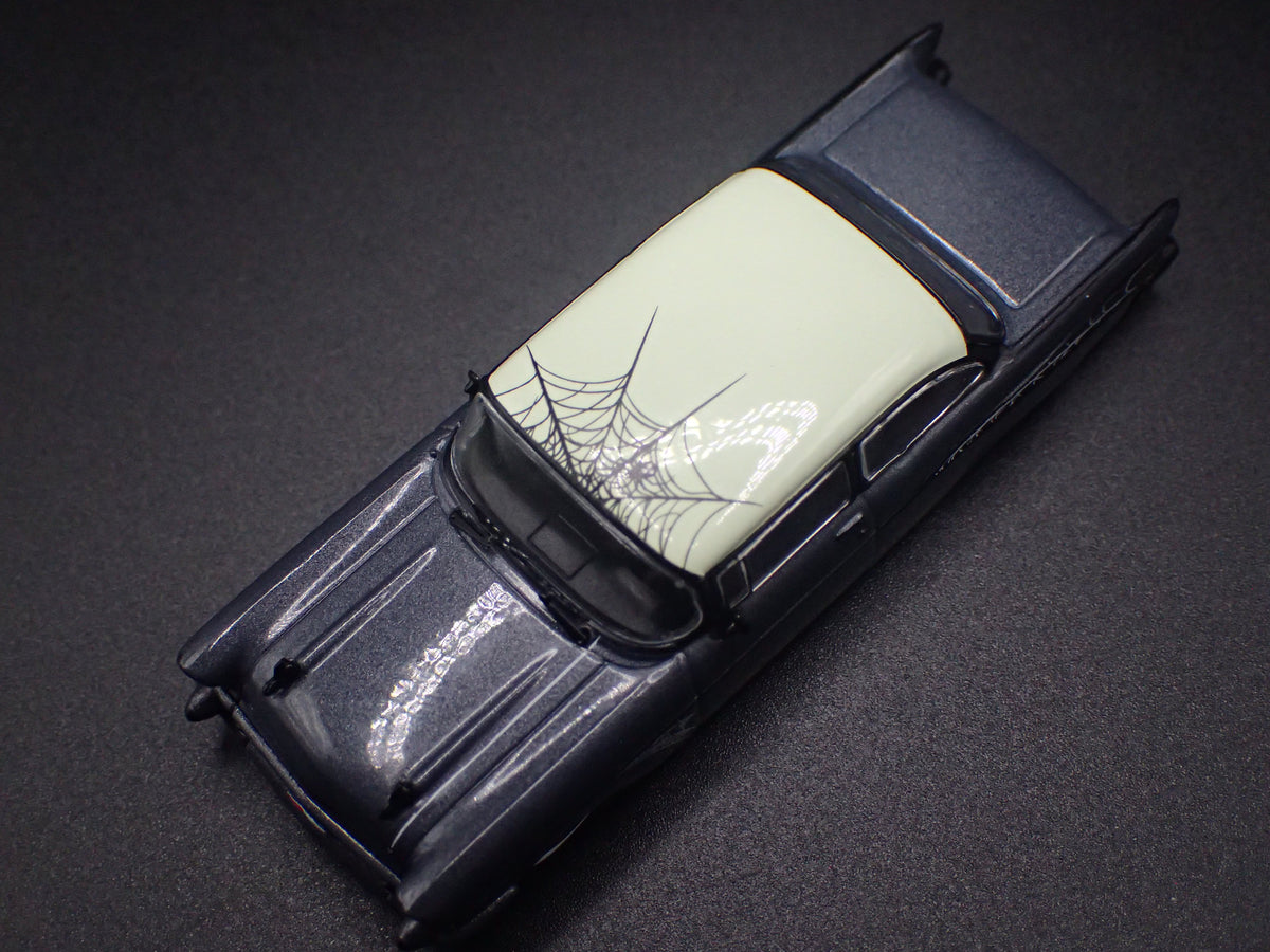 1957 57 CHEVY CHEVROLET BEL AIR SEDAN GRAY 1:64 SCALE DIORAMA DIECAST MODEL CAR