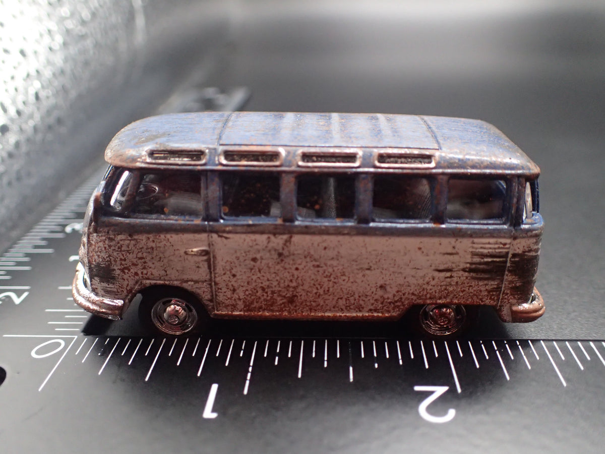1950-1967 VW VOLKSWAGEN TYPE 2 T1 23 WINDOW BUS BARN FIND 1:64 DIECAST MODEL CAR