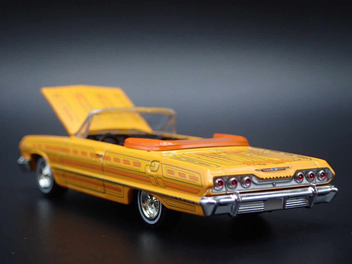 1963 63 CHEVY CHEVROLET IMPALA CONVERTIBLE 1:64 SCALE DIORAMA DIECAST MODEL CAR