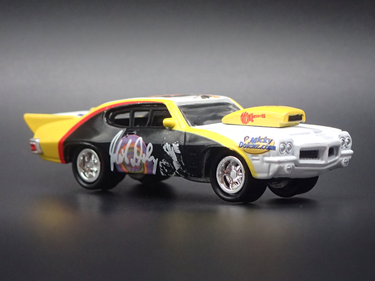 1971 71 PONTIAC GTO NHRA PRO STREET THE MONKEES 1:64 SCALE DIECAST MODEL CAR