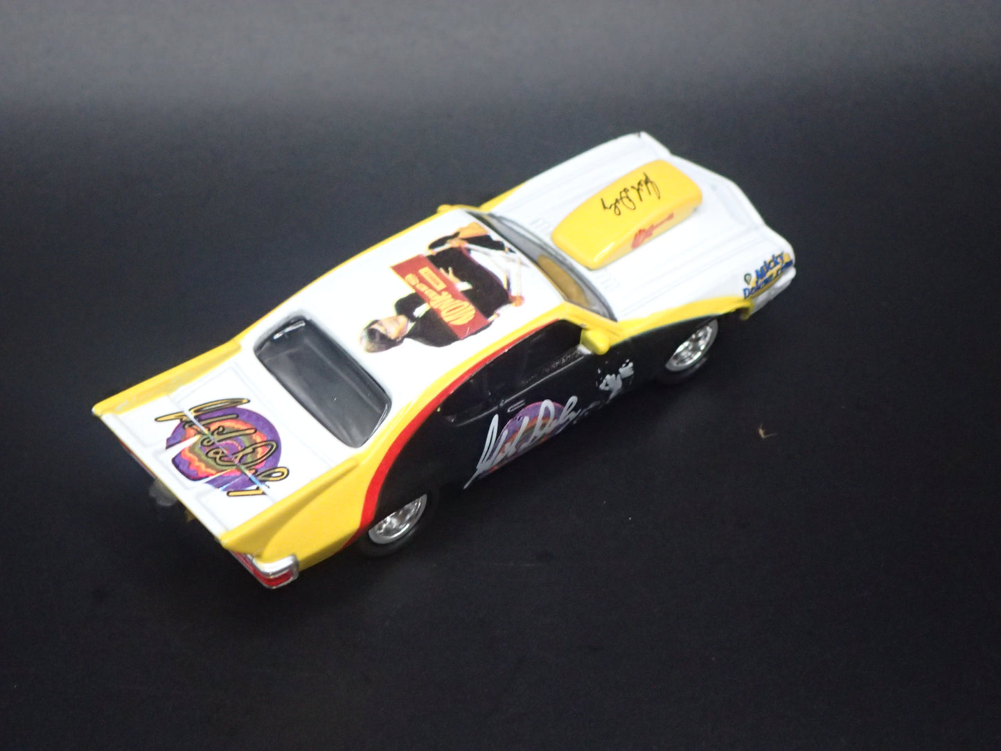 1971 71 PONTIAC GTO NHRA PRO STREET THE MONKEES 1:64 SCALE DIECAST MODEL CAR