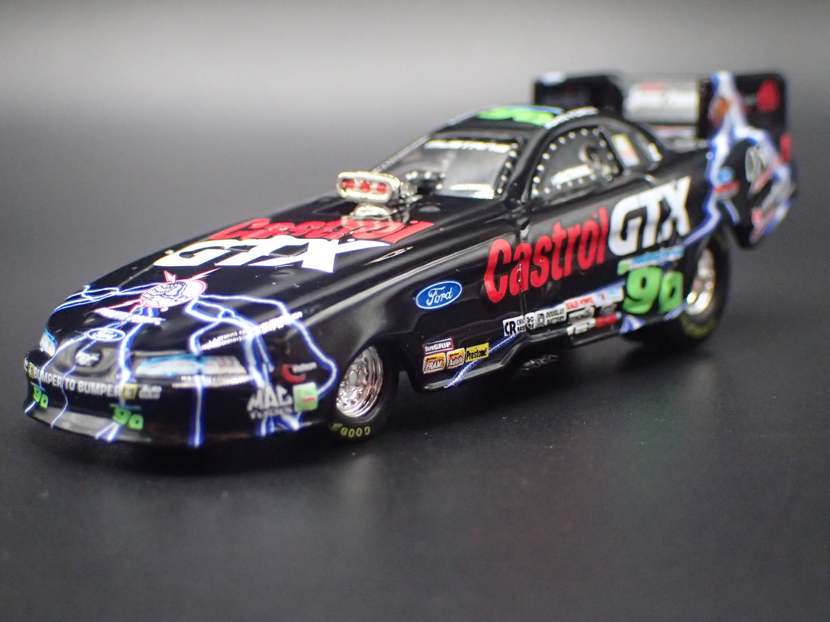 2000 FORD MUSTANG FUNNY CAR JOHN FORCE CASTROL GTX 1:64 SCALE DIECAST MODEL CAR