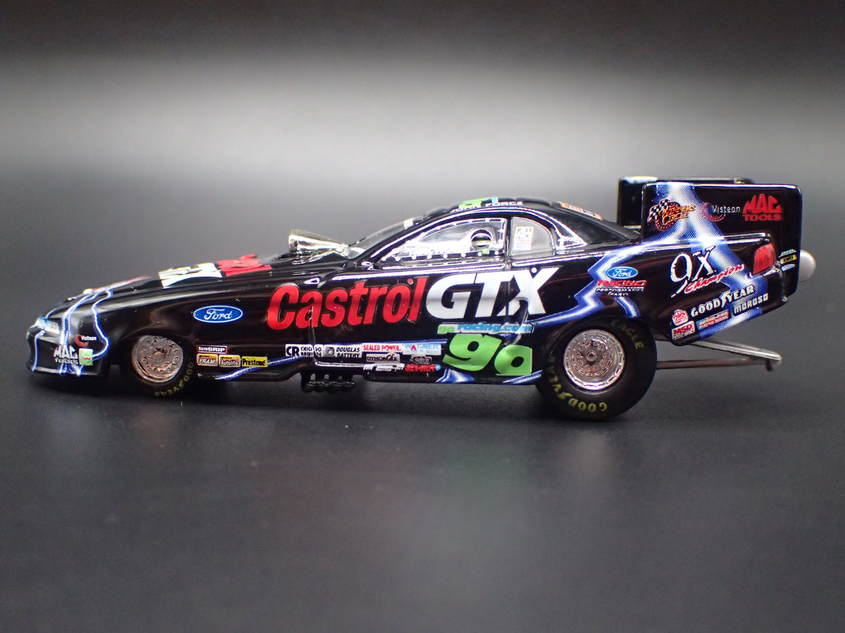 2000 FORD MUSTANG FUNNY CAR JOHN FORCE CASTROL GTX 1:64 SCALE DIECAST MODEL CAR