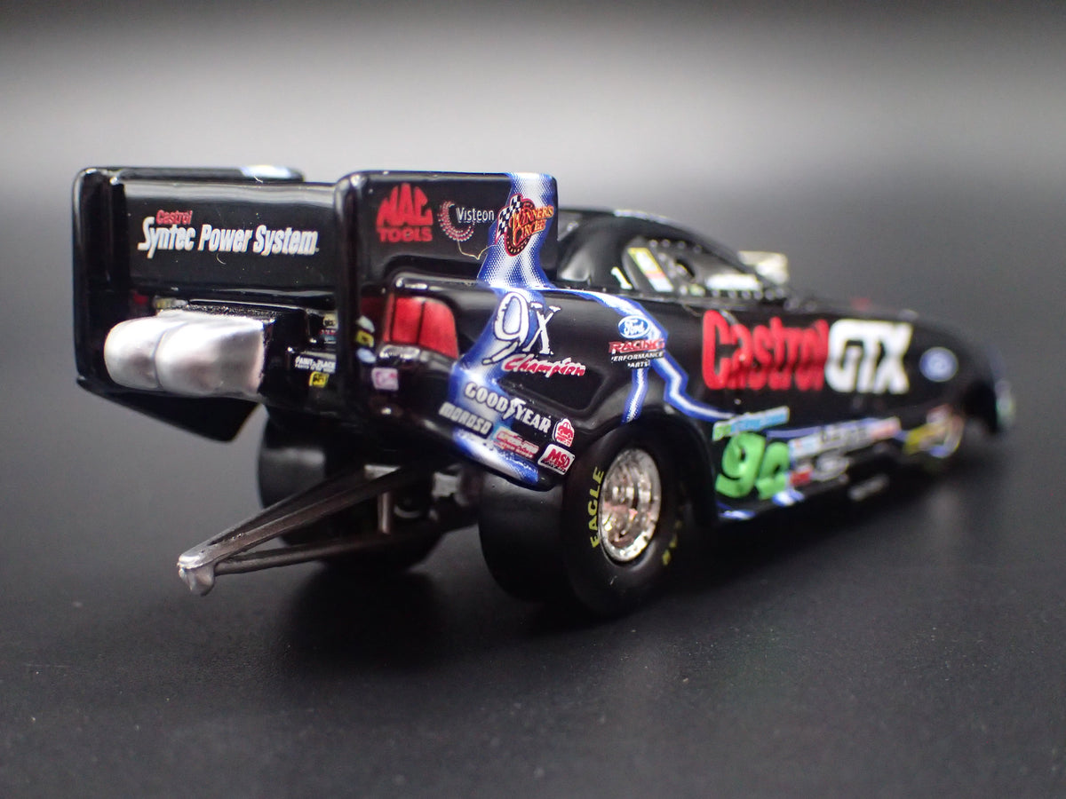 2000 FORD MUSTANG FUNNY CAR JOHN FORCE CASTROL GTX 1:64 SCALE DIECAST MODEL CAR