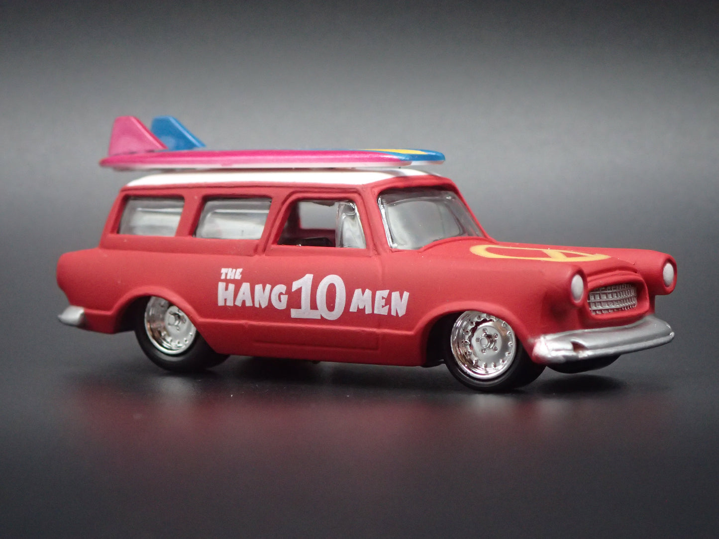 1959 59 AMC RAMBLER WAGON SURFING 1/64 SCALE COLLECTIBLE DIORAMA DIECAST MODEL CAR