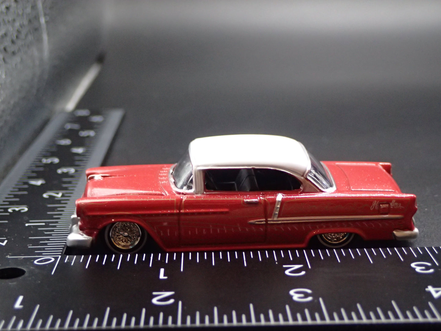 1955 55 CHEVY CHEVROLET BEL AIR LOWRIDER 1:64 SCALE DIORAMA DIECAST MODEL CAR