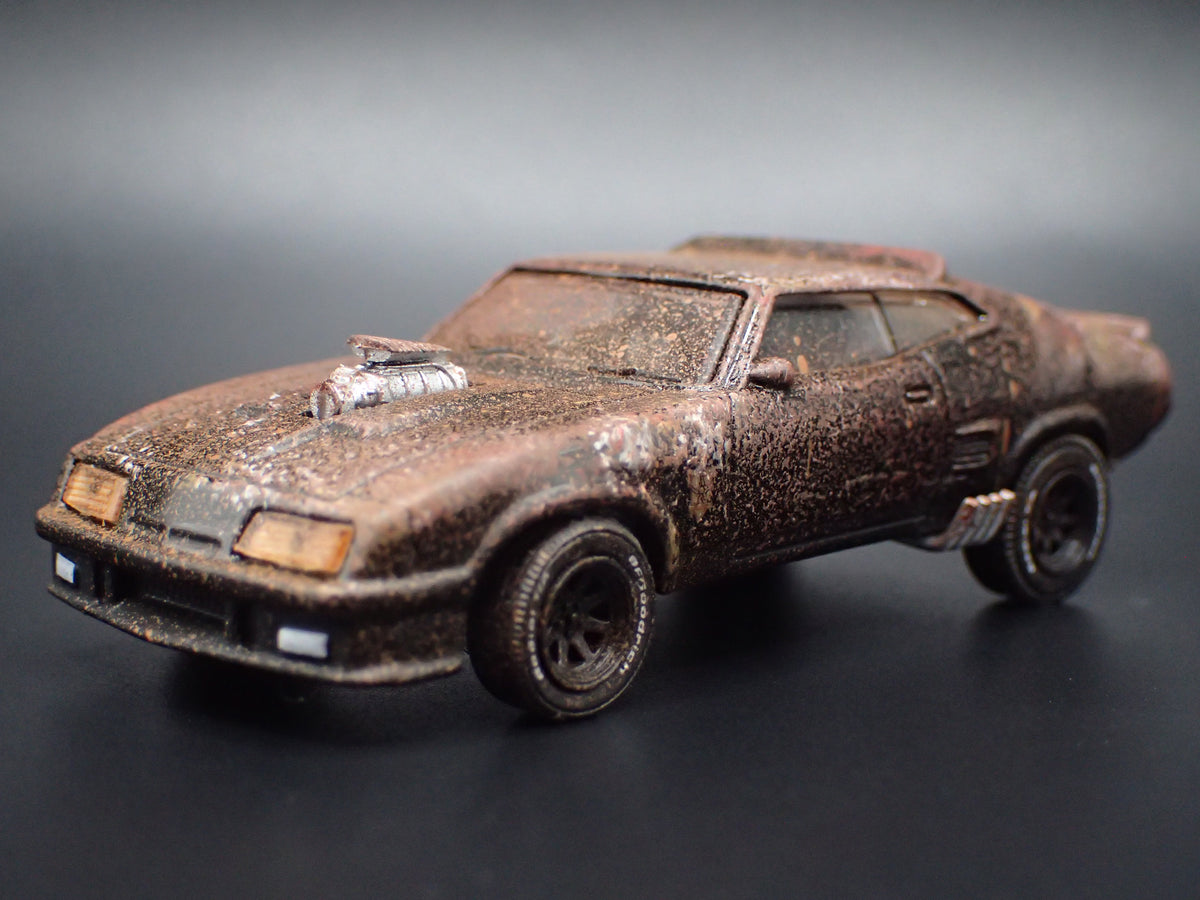 1973 73 FORD FALCON XB MAD MAX CUSTOM BARN FIND MUD 1:64 SCALE DIECAST MODEL CAR