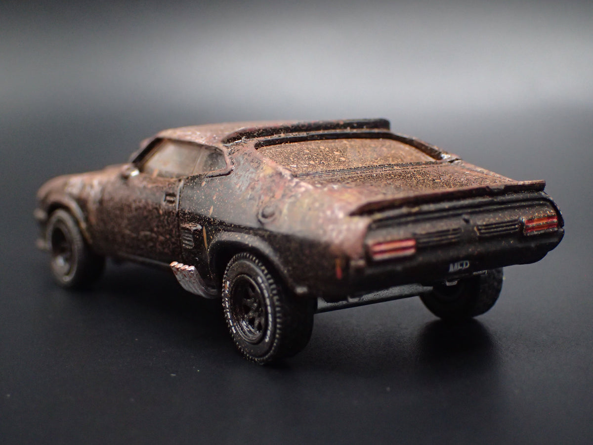 1973 73 FORD FALCON XB MAD MAX CUSTOM BARN FIND MUD 1:64 SCALE DIECAST MODEL CAR