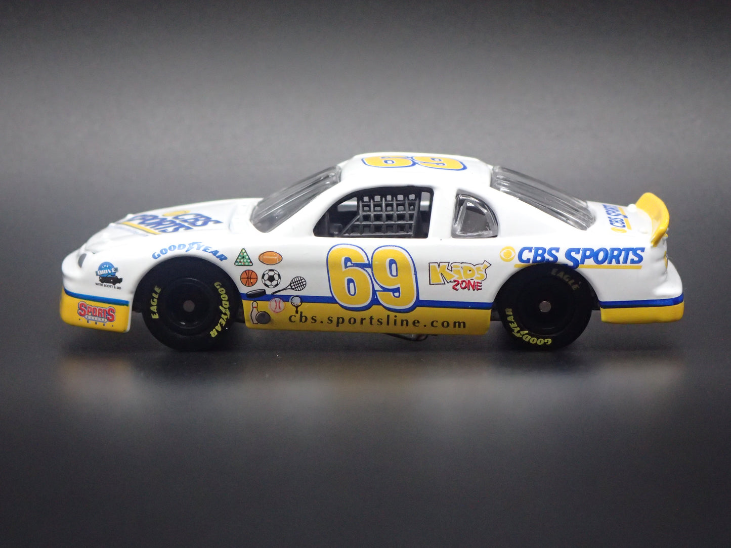 1998 98 CHEVROLET MONTE CARLO 69 CBS SPORTS NASCAR 1:64 SCALE DIECAST MODEL CAR