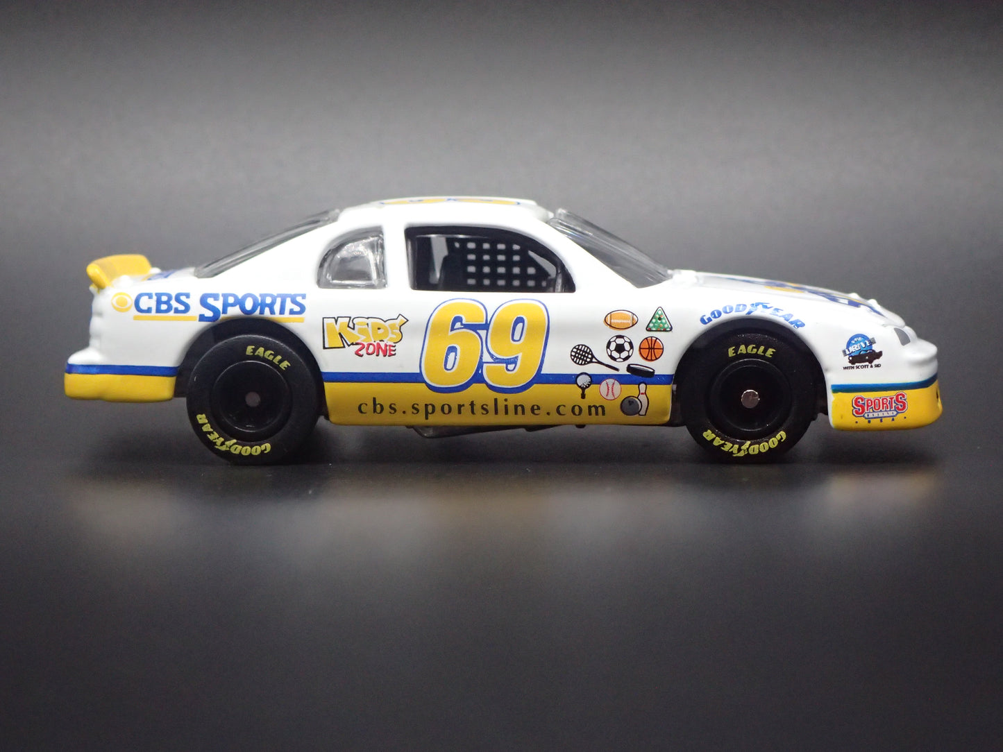 1998 98 CHEVROLET MONTE CARLO 69 CBS SPORTS NASCAR 1:64 SCALE DIECAST MODEL CAR